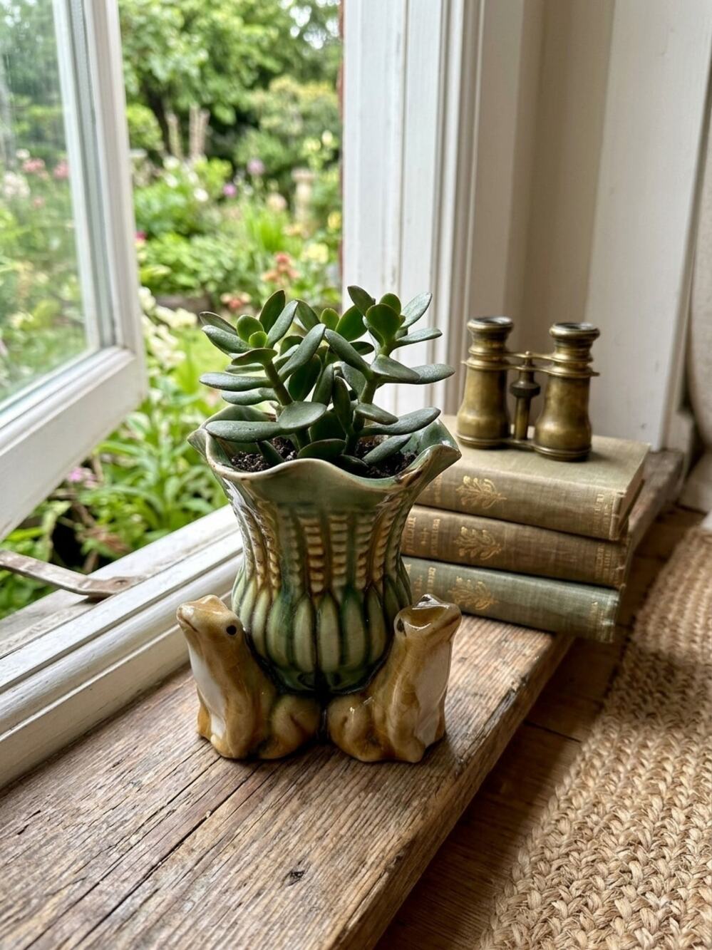 Vintage Majolica Style Frog Planter Vase — Glazed Ceramic 3 Frogs Ruffled Cup 4"